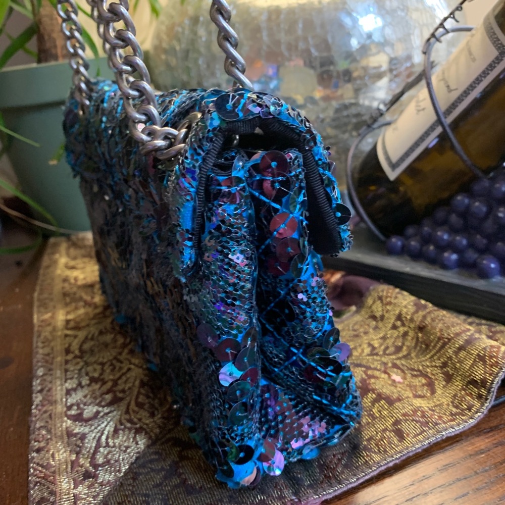 Kurt Geiger London sequins flap crosb/Shoulder - Picture 3 of 16